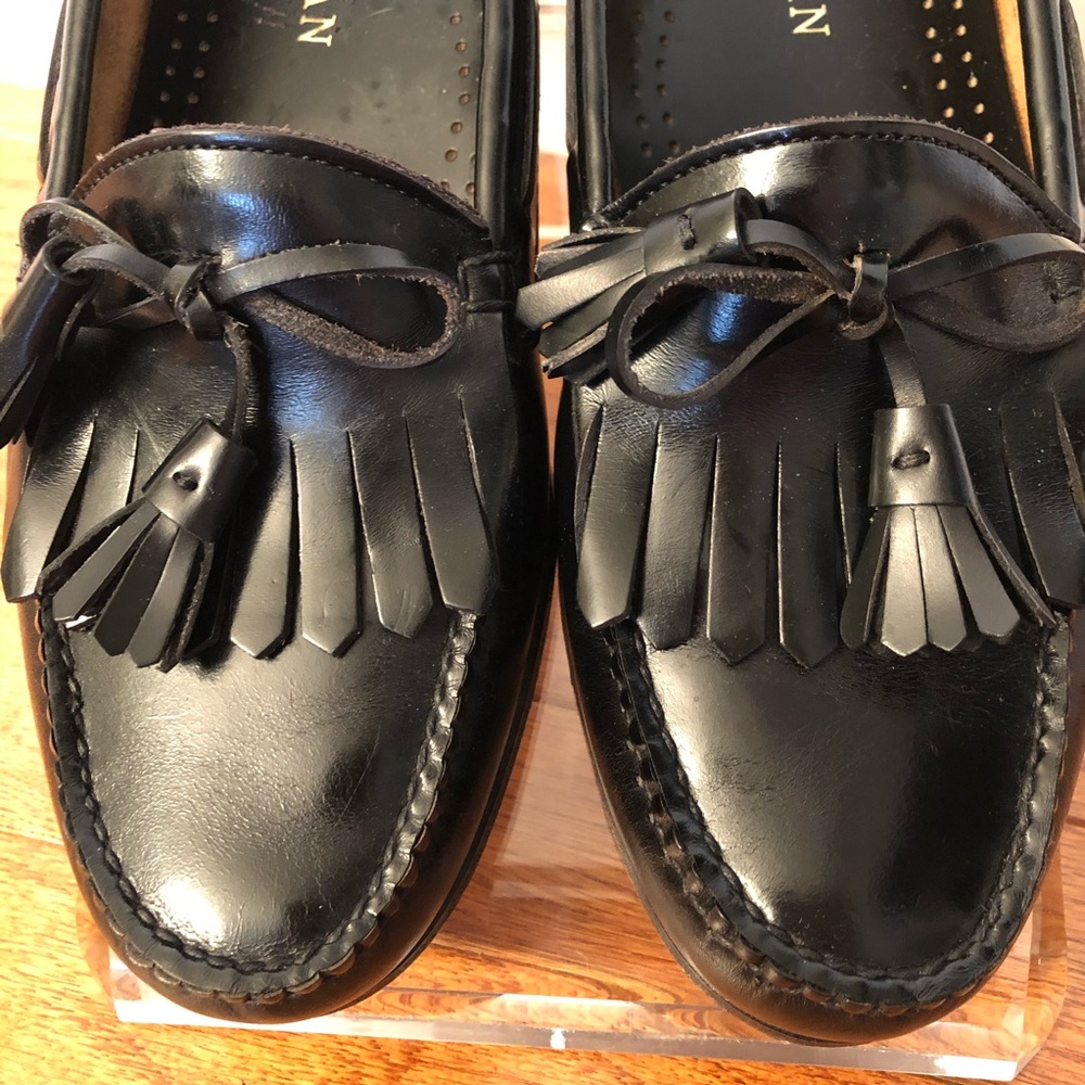 Cole Haan leather slip-on black tassel size 9D